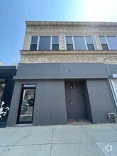 Building Photo - 1719 W Chicago Ave