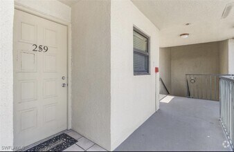Building Photo - 271 Southbay Dr