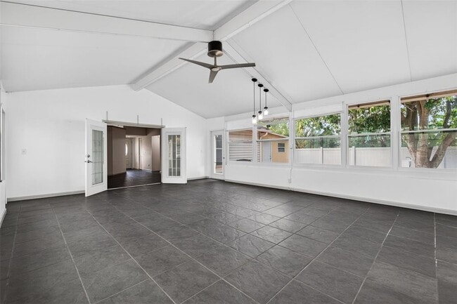 Foto del edificio - 5883 Darren Ct