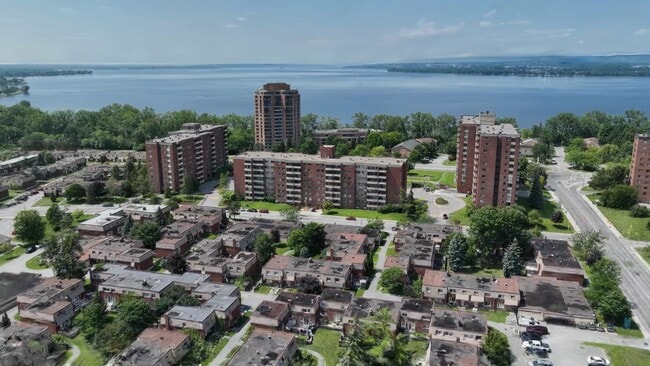  - Deschenes Court - Moodie - Accora Village