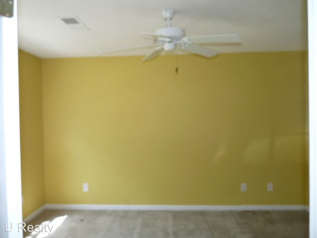 Building Photo - 12906 Sickles Dr