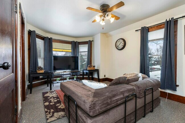 Foto del edificio - 511 S 3rd St