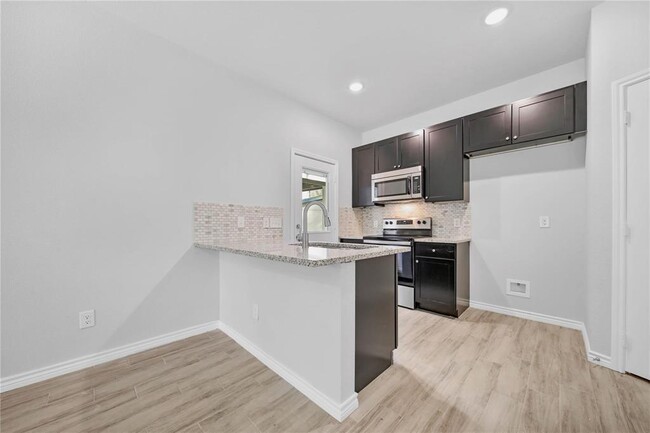 Foto del edificio - 241 Northlawn St