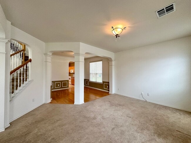 Building Photo - Viewable Now!