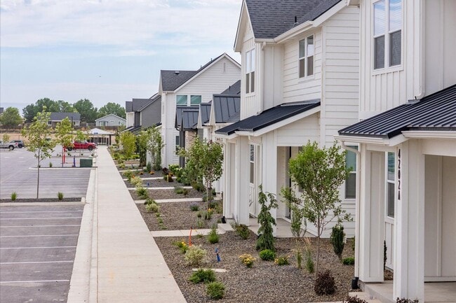 Building Photo - Alante Homes at Spring Run