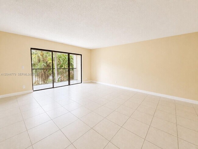 Foto del edificio - 405 Lakeview Dr