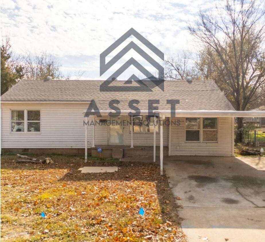 Section 8 approved home! - Section 8 approved home!