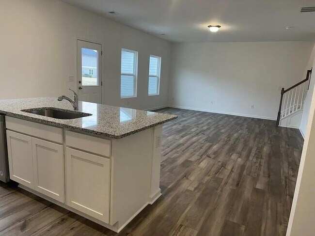 Foto del edificio - 2069 Boxwood Cir