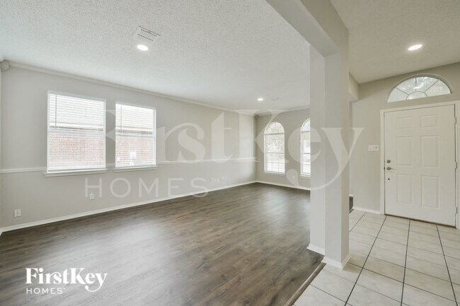 Foto del edificio - 1325 River Ridge Rd