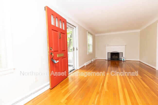 Foto del edificio - 6908 Thorndike Rd