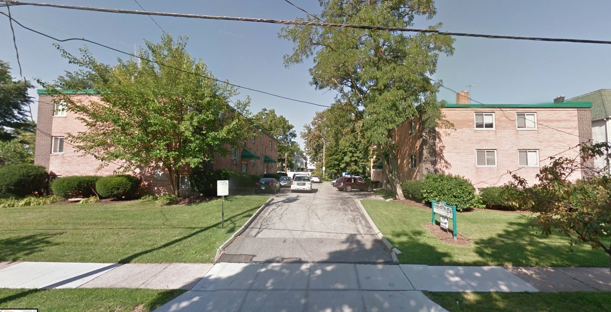 Primary Photo - 1458 W 114th St