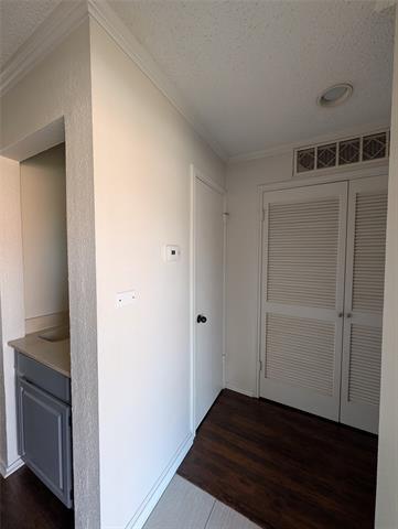 Foto del edificio - 2728 Copper Creek Dr