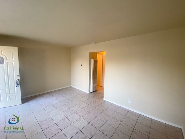 Building Photo - 5236 Snow Dr