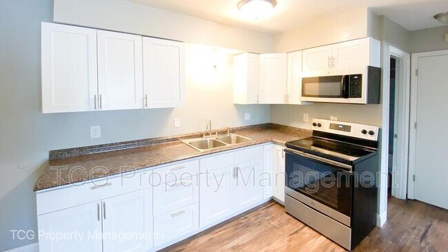 Building Photo - 1449 Catherine St