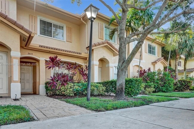 Building Photo - 2613 SW 83rd Terrace