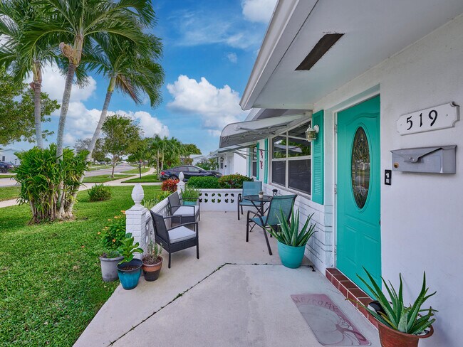 Foto del edificio - 519 SW 18th St