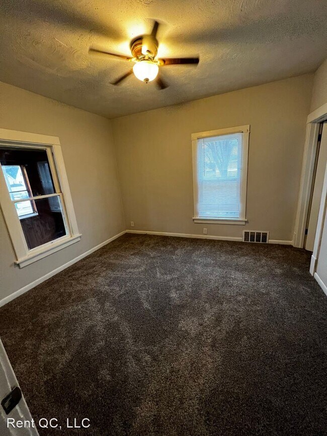 Foto del edificio - 3 br, 1.5 bath House - 4519 4th Ave