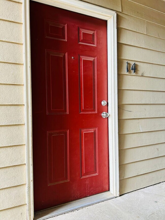 Foto del edificio - 913 Westridge Dr
