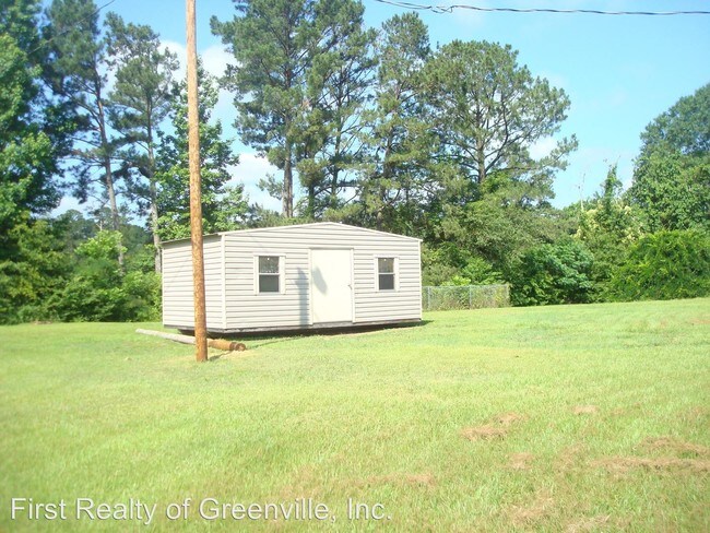 Foto del edificio - 3 br, 2 bath House - 1604 Halso Mill Rd.