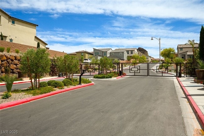 Building Photo - 15 Santo Mio Ct