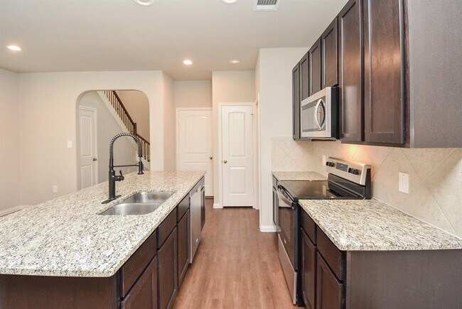 Building Photo - 4705 Las Casitas Wy