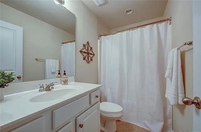 Building Photo - 217 Spring Gardens Drive