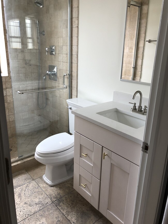 Bathroom - 2707 Mildred N Ave
