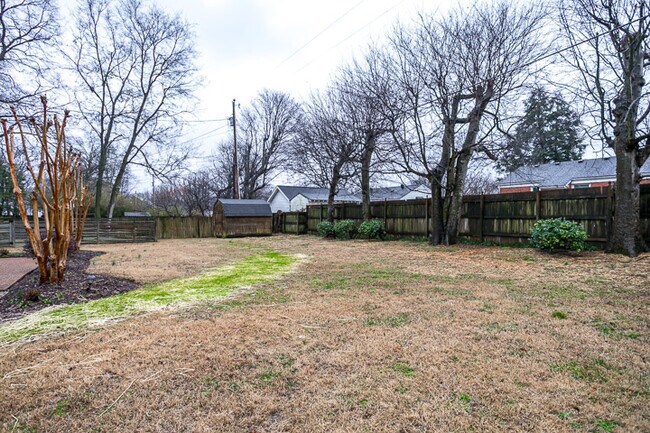 Foto del edificio - 308 Highland Ave