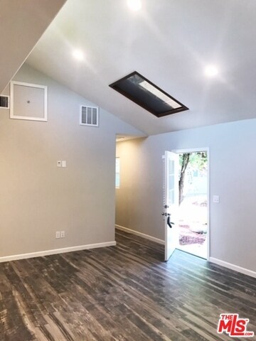 Building Photo - 394 E Altadena Dr