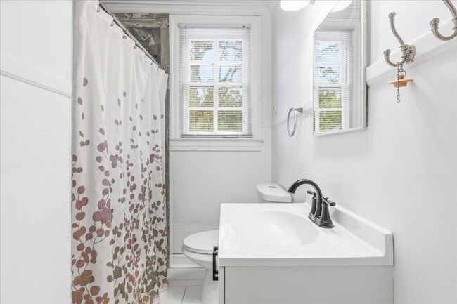 Building Photo - ? Move-In Special — Limited Time Only! ? Move in on or before December 31st, 2025, and enjoy $200...