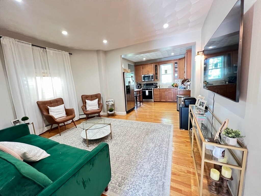 Foto principal - 123 Forest St