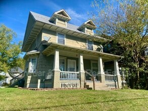 Building Photo - 999 W Exchange St