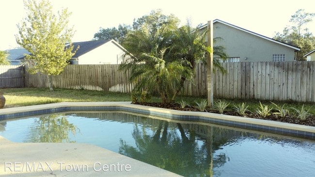 Foto del edificio - 4404 Fox Hollow Cir