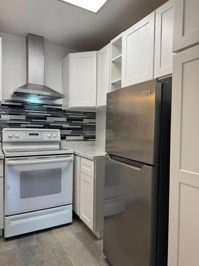 Foto del edificio - 5705 Makati Cir