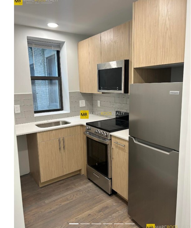 Foto del edificio - 137 Peterborough St