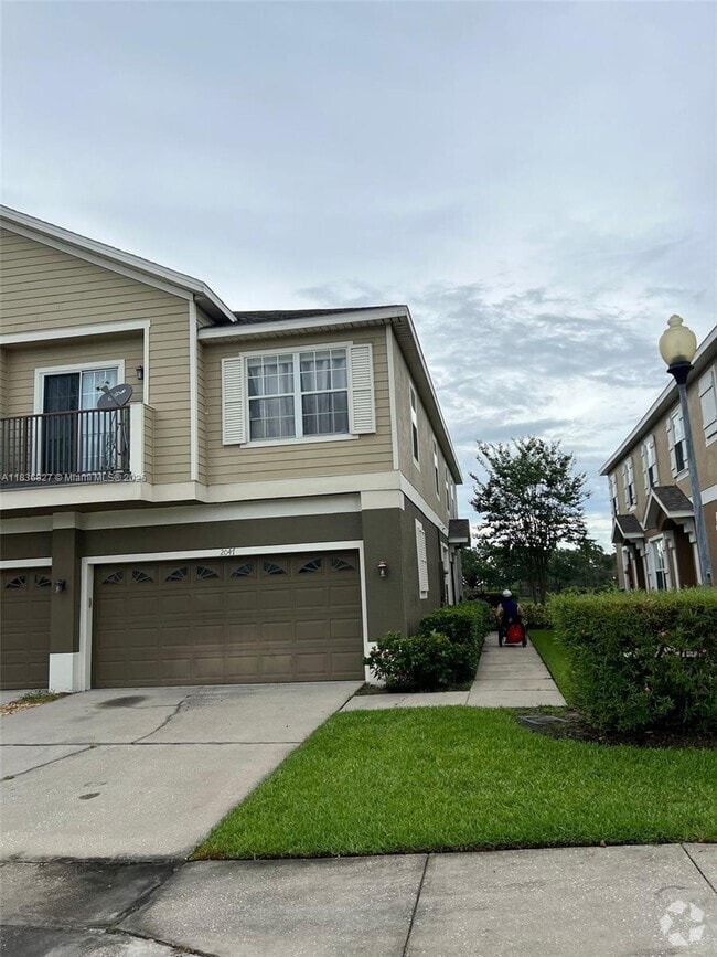 Building Photo - 2047 Estancia Cir