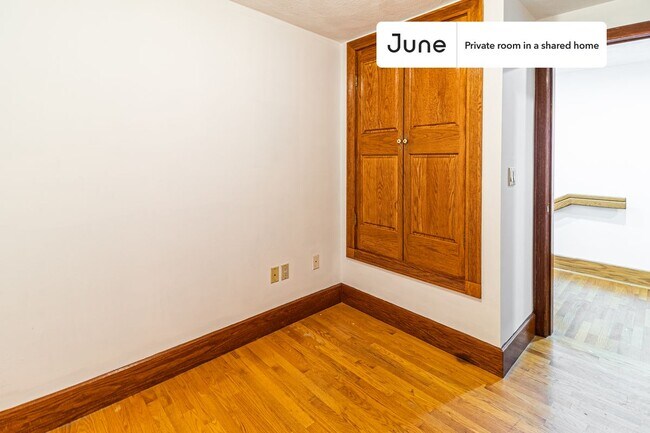 Foto del edificio - Room in Shared 5 bed/2 bath home in Central Square (Cambridge)