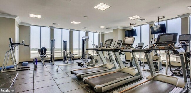 Foto del edificio - 851 N Glebe Rd