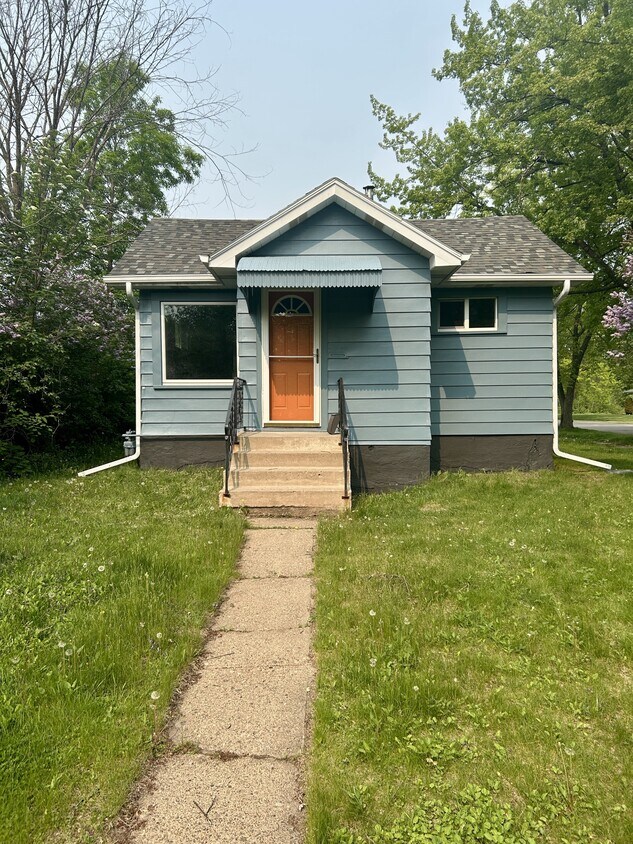 Foto principal - 2903 4th Ave W