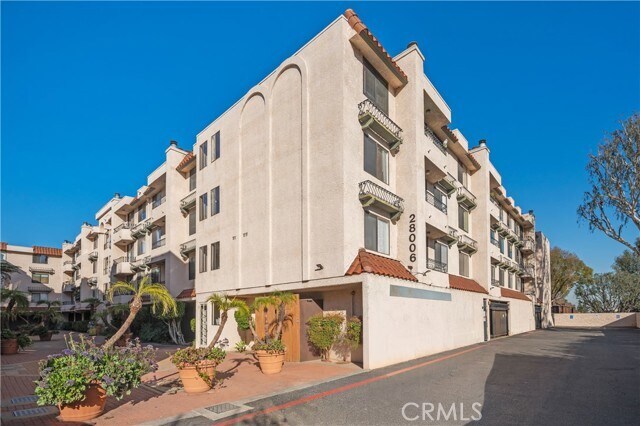 Foto del edificio - 28006 S Western Ave