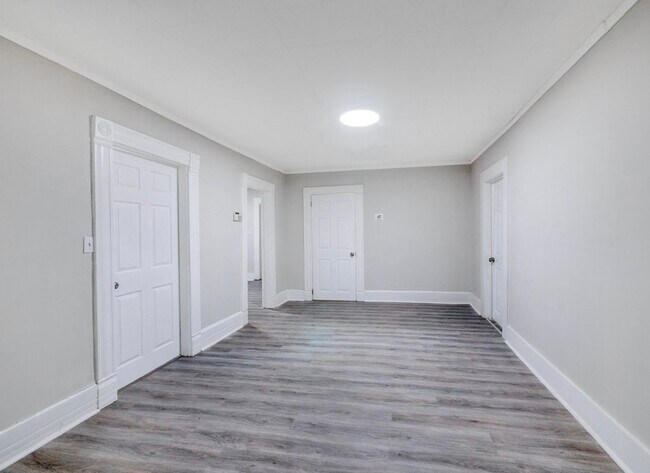Foto del edificio - 2303 Bailey Ave