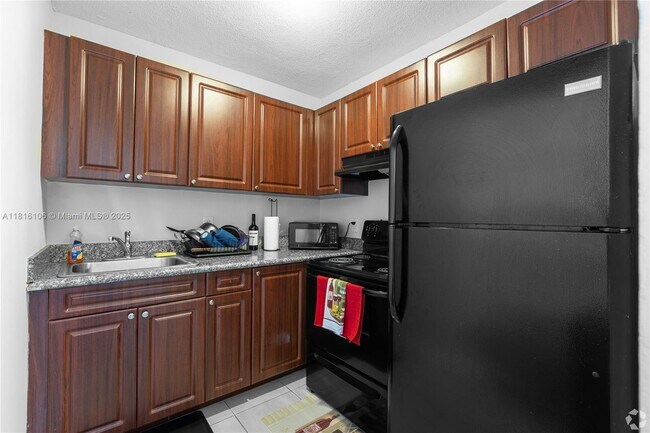 Foto del edificio - 5755 NW 7th Ave