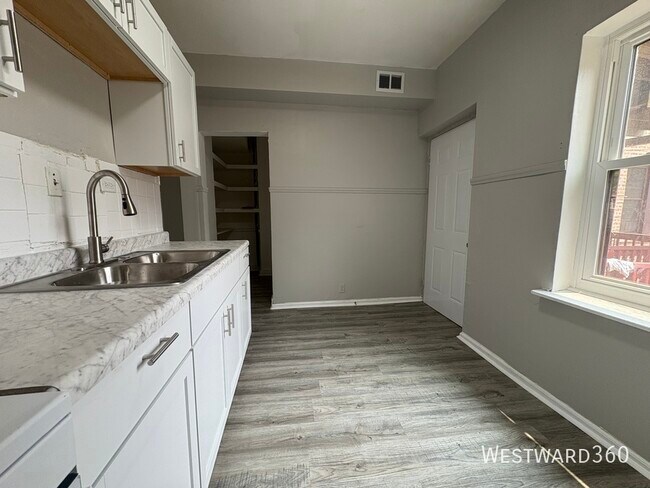 Foto del edificio - 6702 S Wood St