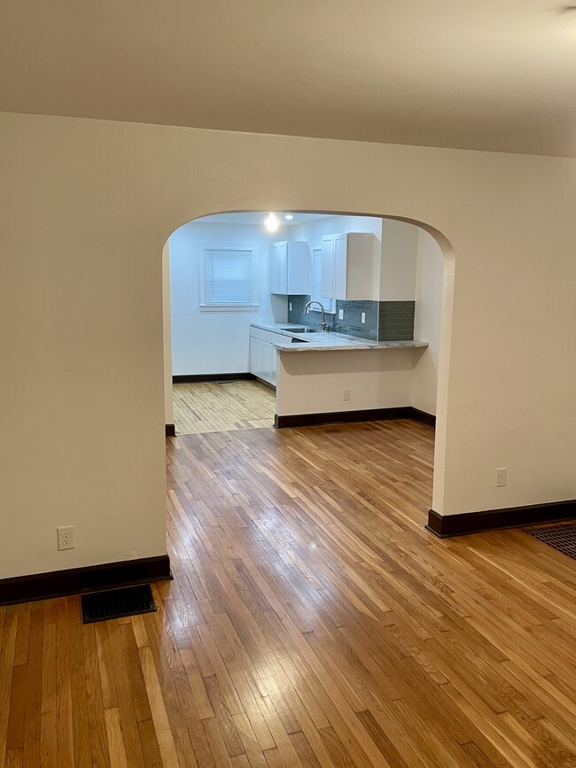 Original hardwood floors freshly refinished - 2838 Allen Ave