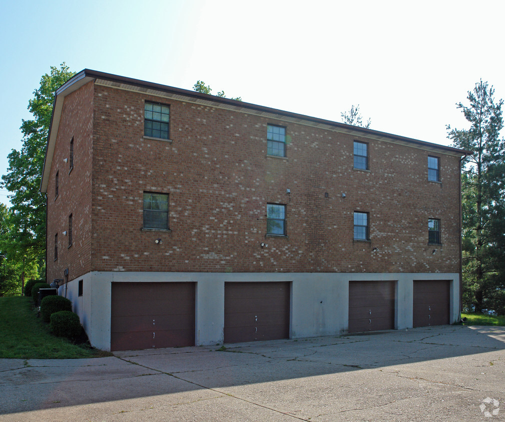 Building Photo - 39-41 Orphanage Rd