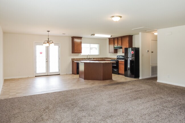Foto del edificio - 15230 Mill Valley Dr
