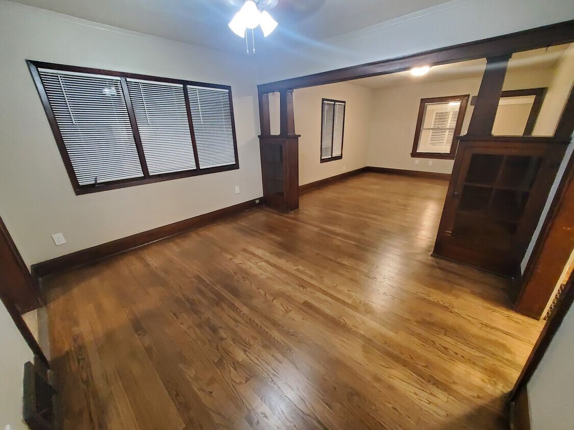 Primary Photo - 2 Bedroom, 1 Bathroom home with large garage