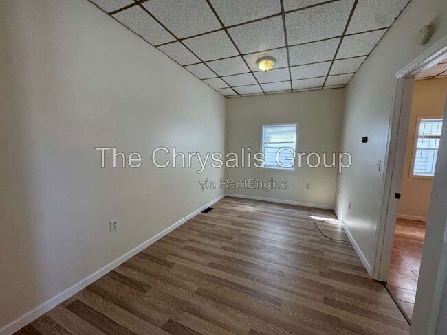 Building Photo - 1725 Crosat St