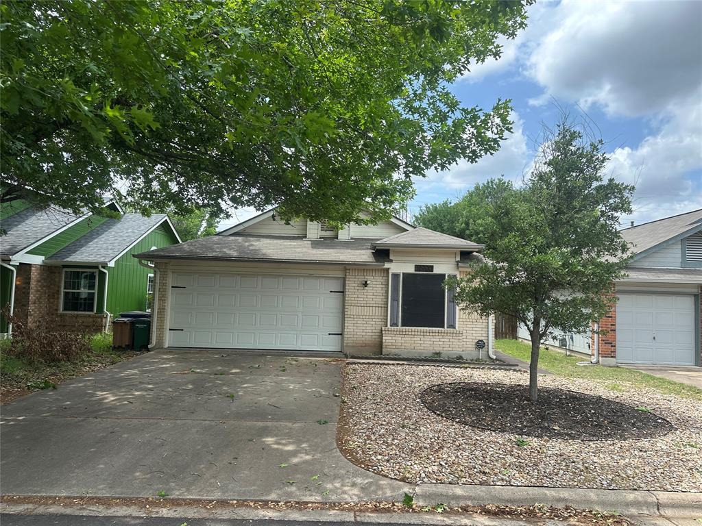 Foto principal - 12900 Widge Dr