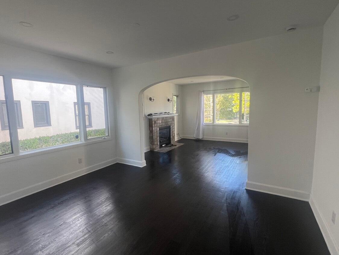 Foto principal - 1234 Keniston Ave